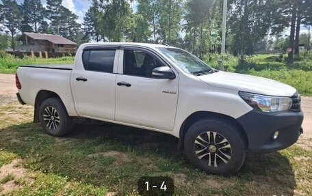 Toyota Hilux VIII, 2017 год, 2 450 000 рублей, 1 фотография