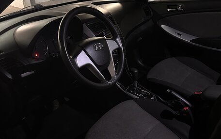 Hyundai Solaris II рестайлинг, 2011 год, 725 000 рублей, 11 фотография