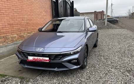 Hyundai Elantra, 2023 год, 2 200 000 рублей, 2 фотография