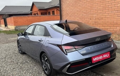 Hyundai Elantra, 2023 год, 2 200 000 рублей, 4 фотография