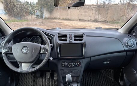 Renault Logan II, 2017 год, 530 000 рублей, 6 фотография