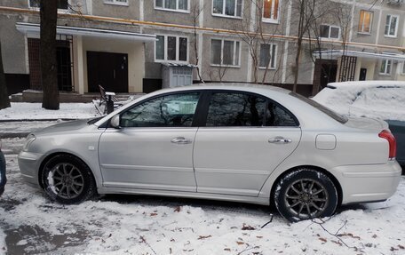 Toyota Avensis III рестайлинг, 2004 год, 600 000 рублей, 4 фотография