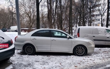 Toyota Avensis III рестайлинг, 2004 год, 600 000 рублей, 5 фотография