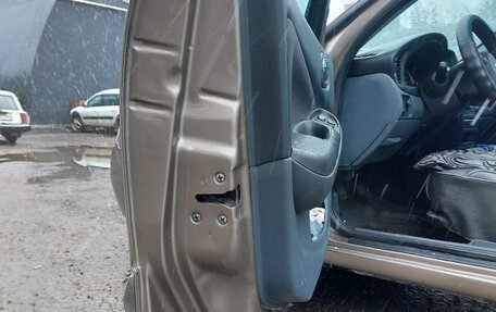 Nissan Almera, 2006 год, 450 000 рублей, 14 фотография