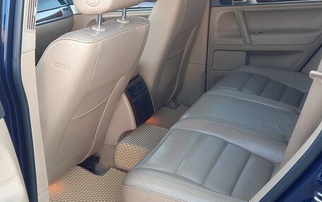 Volkswagen Touareg III, 2005 год, 850 000 рублей, 7 фотография