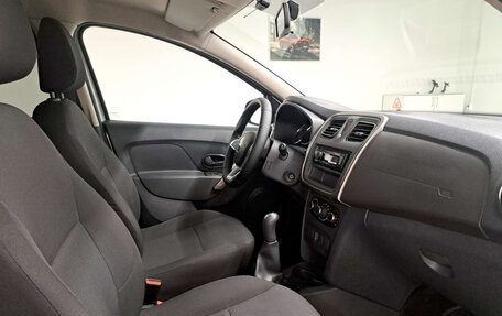 Renault Logan II, 2020 год, 870 000 рублей, 13 фотография