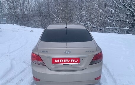 Hyundai Solaris II рестайлинг, 2012 год, 570 000 рублей, 5 фотография