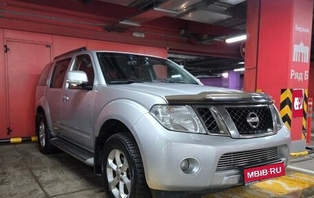 Nissan Pathfinder, 2011 год, 1 650 000 рублей, 1 фотография