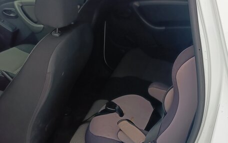 Renault Duster I рестайлинг, 2017 год, 757 000 рублей, 8 фотография