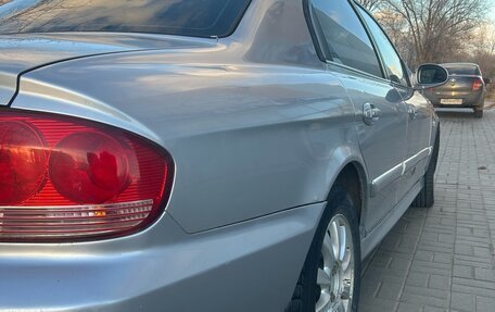 Hyundai Sonata IV рестайлинг, 2004 год, 325 000 рублей, 2 фотография