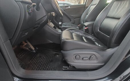 Volkswagen Tiguan I, 2010 год, 1 099 999 рублей, 20 фотография