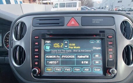 Volkswagen Tiguan I, 2010 год, 1 099 999 рублей, 26 фотография