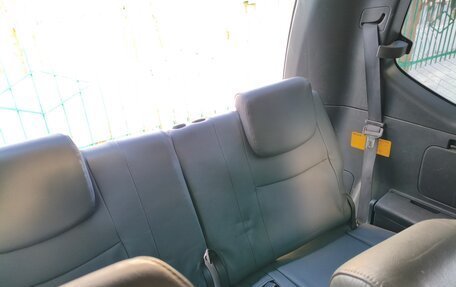 Toyota Land Cruiser Prado 120 рестайлинг, 2005 год, 1 849 000 рублей, 9 фотография