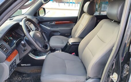 Toyota Land Cruiser Prado 120 рестайлинг, 2005 год, 1 849 000 рублей, 13 фотография