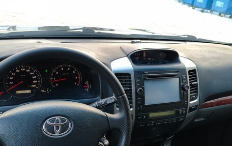 Toyota Land Cruiser Prado 120 рестайлинг, 2005 год, 1 849 000 рублей, 18 фотография