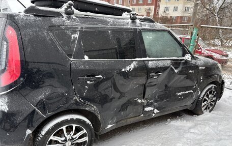 KIA Soul II рестайлинг, 2019 год, 600 000 рублей, 3 фотография