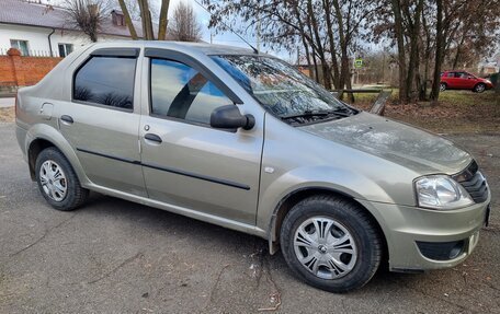Renault Logan I, 2010 год, 600 000 рублей, 3 фотография