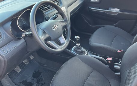 KIA Rio III рестайлинг, 2012 год, 750 000 рублей, 2 фотография