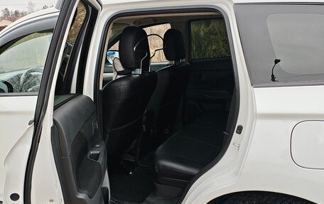 Mitsubishi Outlander III рестайлинг 3, 2012 год, 1 100 000 рублей, 9 фотография