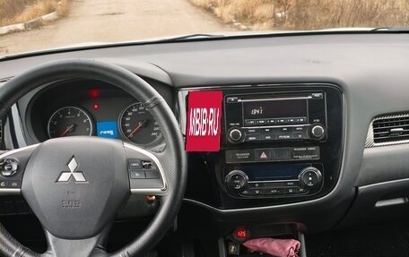 Mitsubishi Outlander III рестайлинг 3, 2012 год, 1 100 000 рублей, 15 фотография