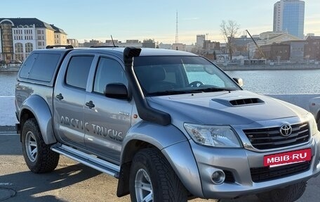 Toyota Hilux VII, 2014 год, 2 350 000 рублей, 3 фотография