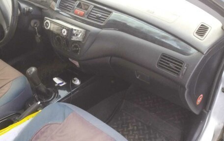 Mitsubishi Lancer IX, 2004 год, 360 000 рублей, 2 фотография