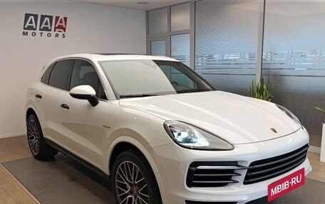 Porsche Cayenne III, 2022 год, 8 990 000 рублей, 3 фотография
