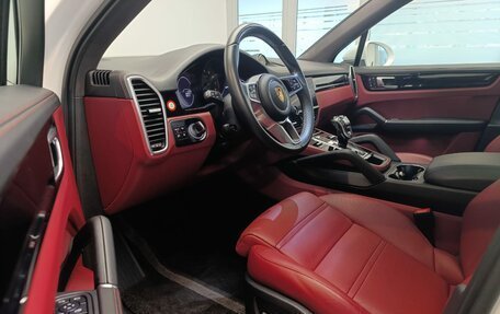 Porsche Cayenne III, 2022 год, 8 990 000 рублей, 12 фотография