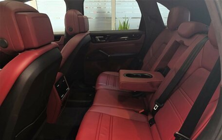 Porsche Cayenne III, 2022 год, 8 990 000 рублей, 14 фотография