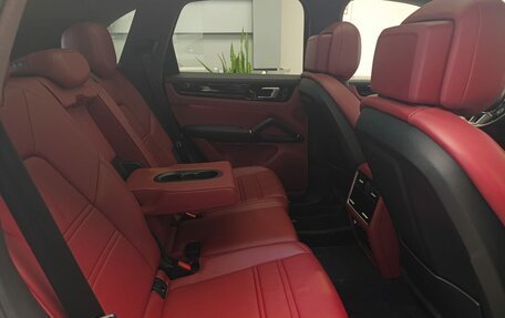 Porsche Cayenne III, 2022 год, 8 990 000 рублей, 15 фотография