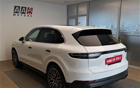 Porsche Cayenne III, 2022 год, 8 990 000 рублей, 4 фотография
