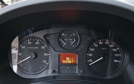 Peugeot Partner II рестайлинг 2, 2021 год, 2 299 000 рублей, 19 фотография