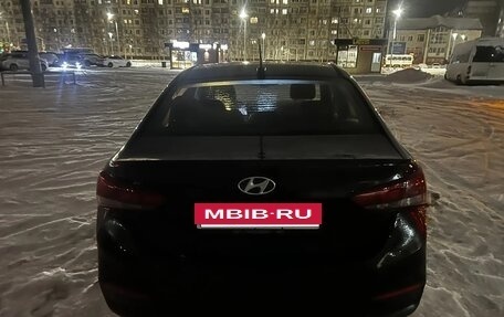 Hyundai Solaris II рестайлинг, 2017 год, 1 400 000 рублей, 2 фотография