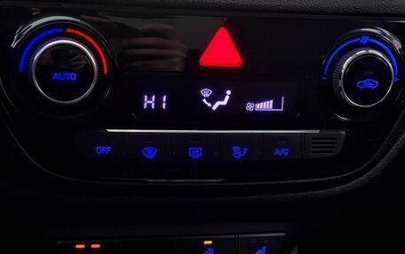 Hyundai Solaris II рестайлинг, 2017 год, 1 199 000 рублей, 22 фотография