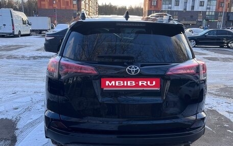 Toyota RAV4, 2019 год, 3 100 000 рублей, 5 фотография
