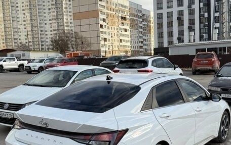 Hyundai Elantra, 2022 год, 2 000 000 рублей, 5 фотография