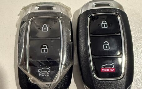 Hyundai Elantra, 2022 год, 2 000 000 рублей, 2 фотография