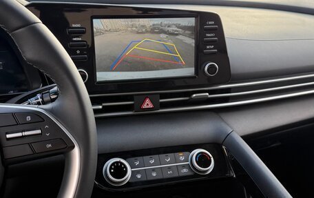 Hyundai Elantra, 2022 год, 2 000 000 рублей, 17 фотография