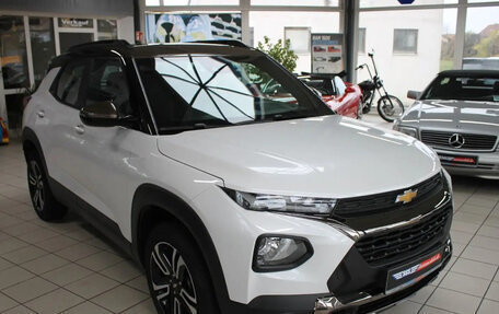 Chevrolet TrailBlazer, 2022 год, 1 555 555 рублей, 2 фотография