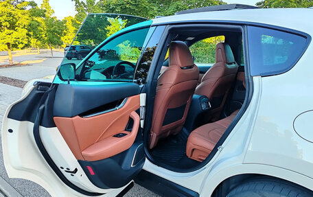 Maserati Levante I, 2023 год, 7 777 777 рублей, 13 фотография