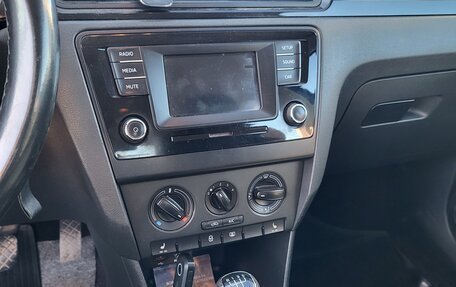 Skoda Rapid I, 2015 год, 795 000 рублей, 5 фотография