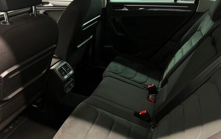 Volkswagen Tiguan II, 2019 год, 2 198 000 рублей, 18 фотография