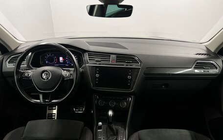 Volkswagen Tiguan II, 2019 год, 2 198 000 рублей, 11 фотография