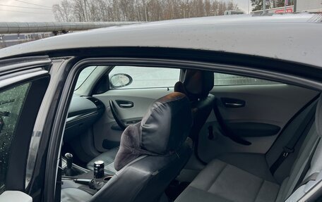 BMW 1 серия, 2004 год, 800 000 рублей, 21 фотография