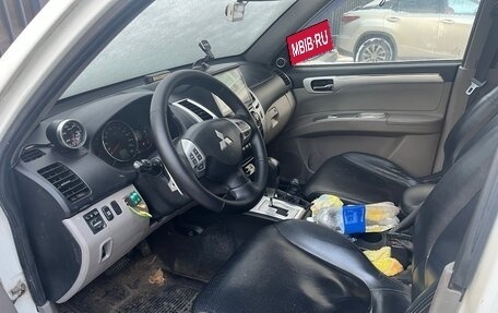 Mitsubishi Pajero Sport II рестайлинг, 2010 год, 1 650 000 рублей, 8 фотография