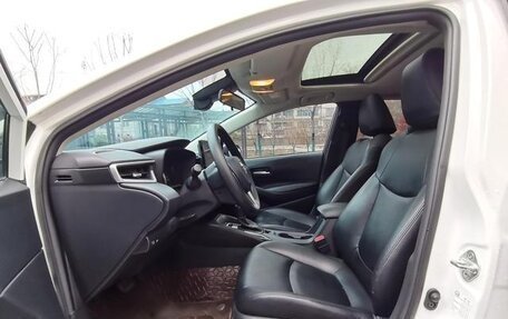 Toyota Corolla, 2022 год, 1 350 000 рублей, 9 фотография