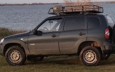 Chevrolet Niva I рестайлинг, 2012 год, 355 000 рублей, 3 фотография