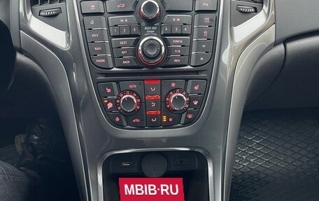 Opel Astra J, 2014 год, 1 300 000 рублей, 4 фотография