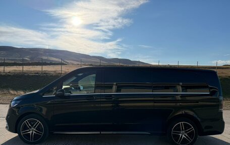 Mercedes-Benz V-Класс, 2025 год, 13 990 000 рублей, 2 фотография