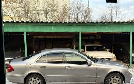 Mercedes-Benz E-Класс, 2005 год, 525 000 рублей, 3 фотография